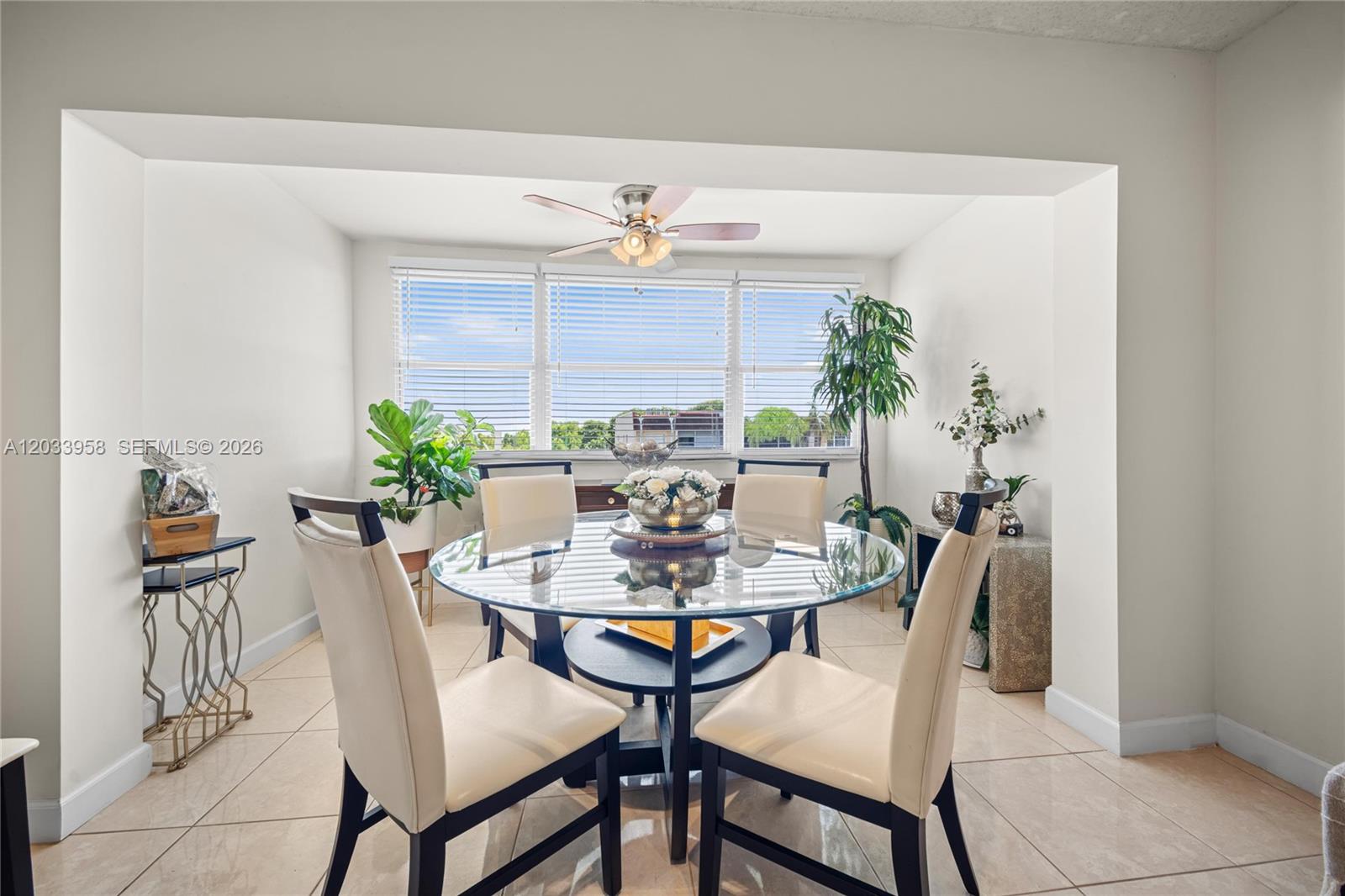 8951 Sunrise Lakes Boulevard 301 Property Photo 10