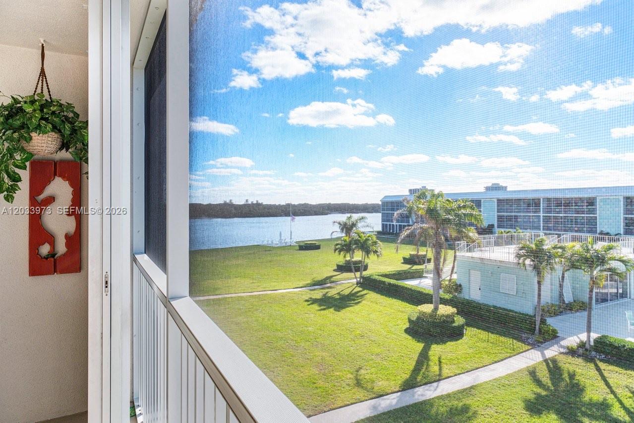 100 Waterway Road A306 Property Photo 21
