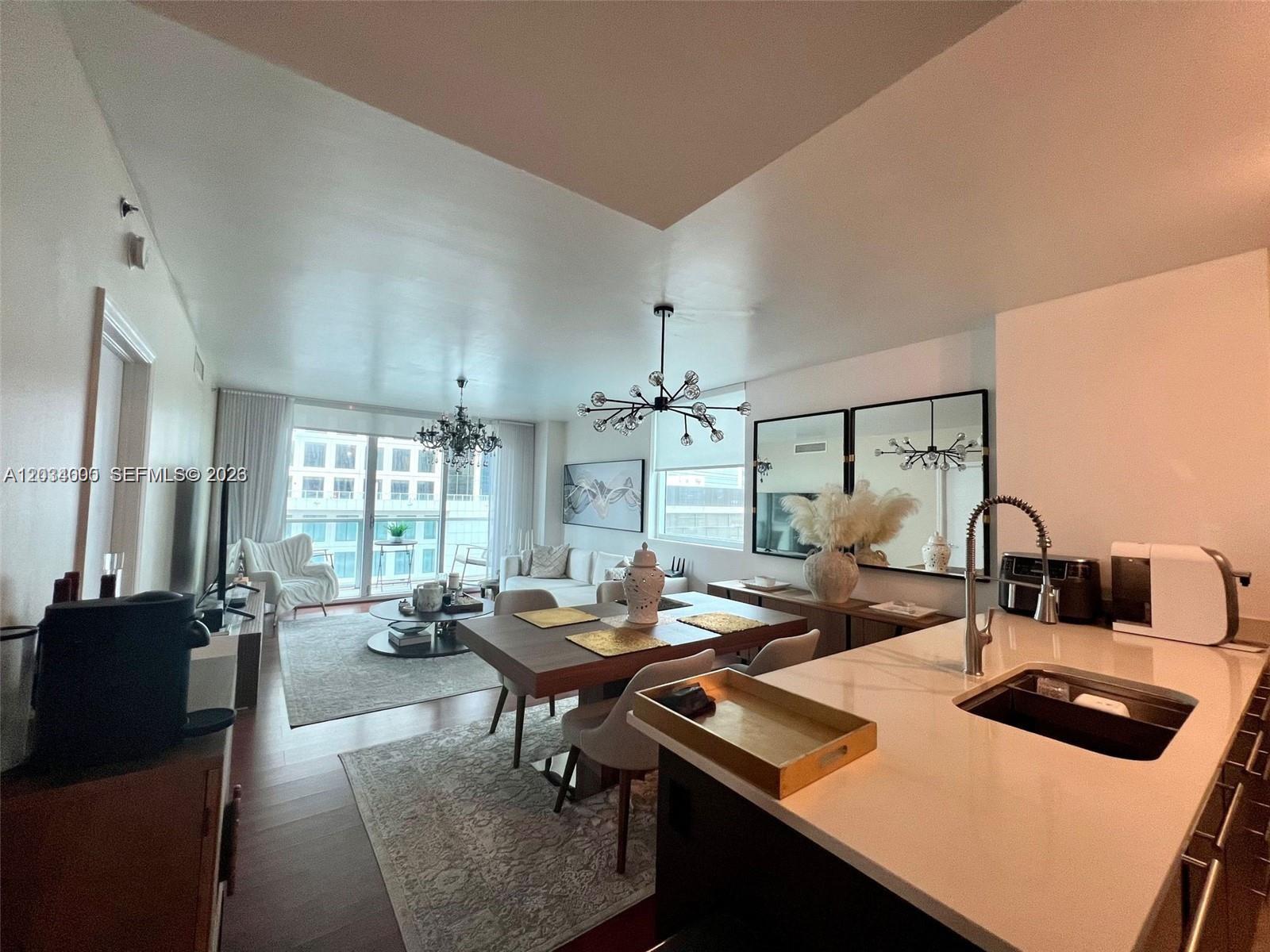 500 Brickell Avenue 1410 Property Photo 3