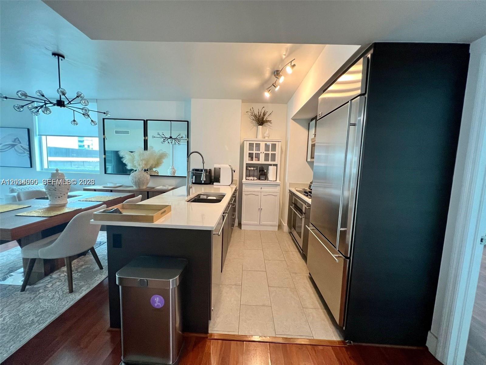 500 Brickell Avenue 1410 Property Photo 8