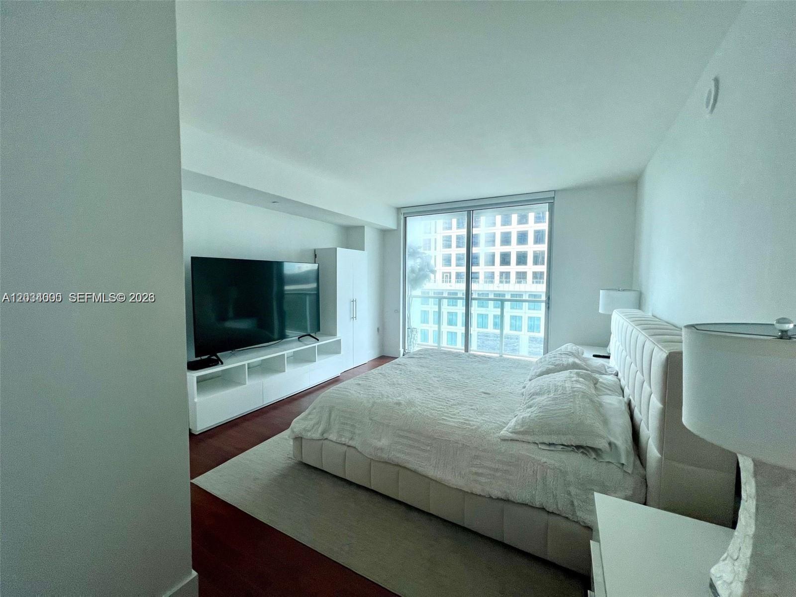 500 Brickell Avenue 1410 Property Photo 15