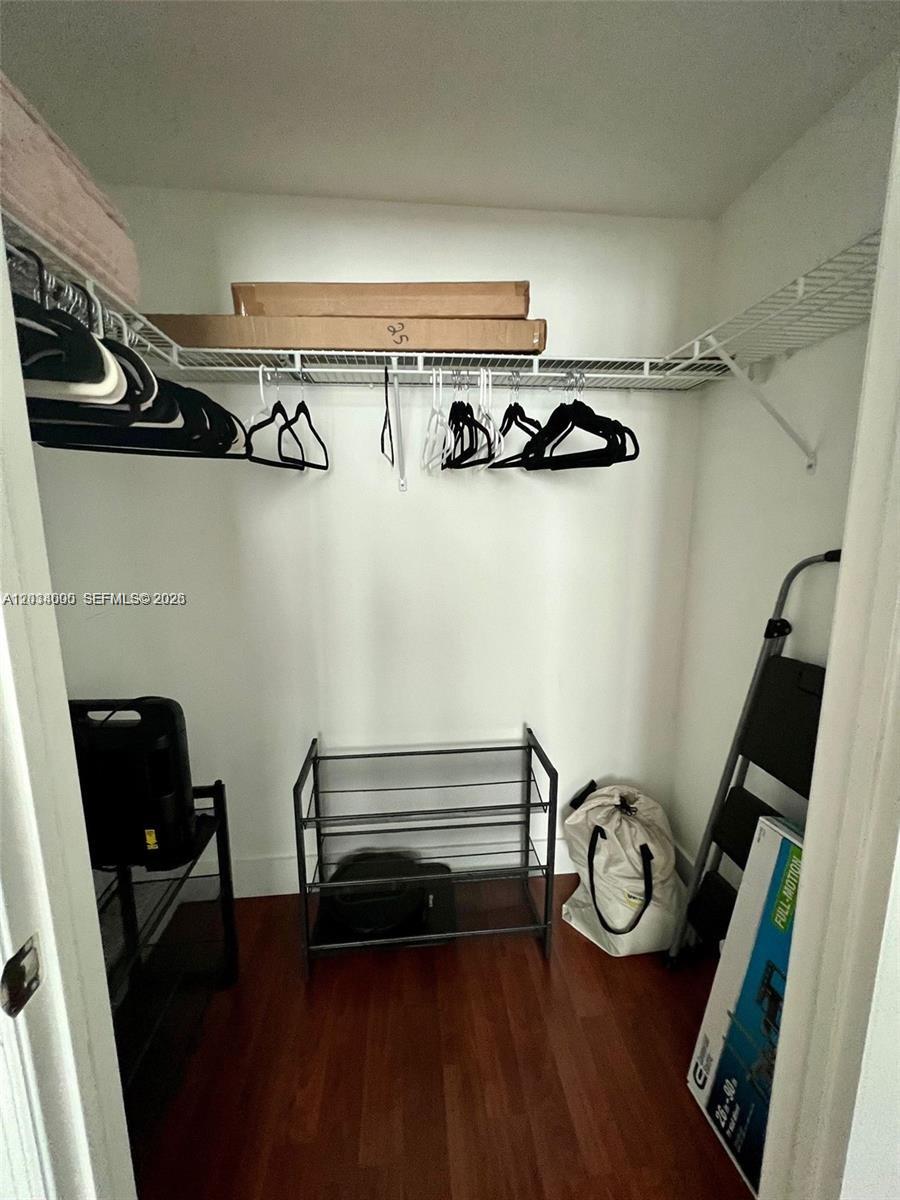 500 Brickell Avenue 1410 Property Photo 21