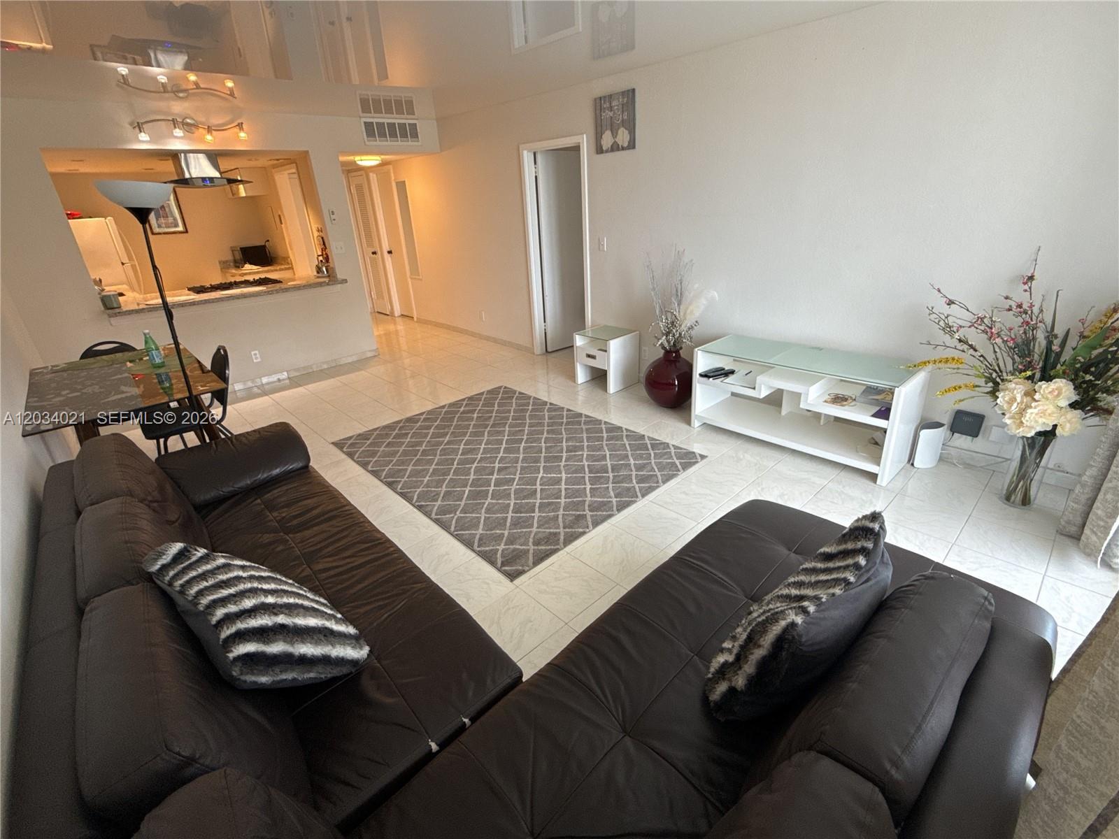 2030 S Ocean Drive 1511 Property Photo 10
