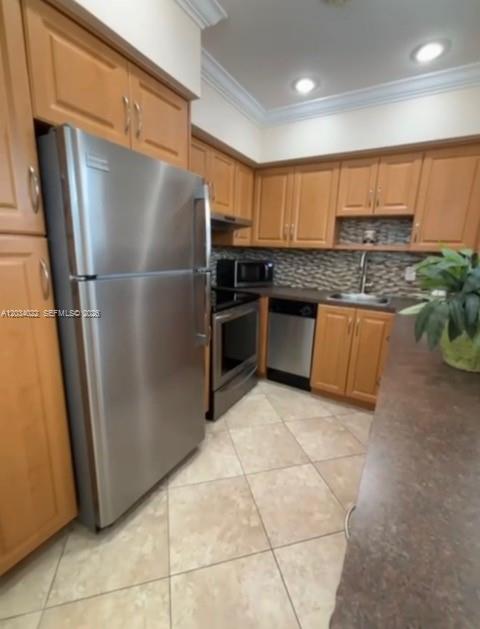 500 Layne Boulevard 20 Property Photo 3