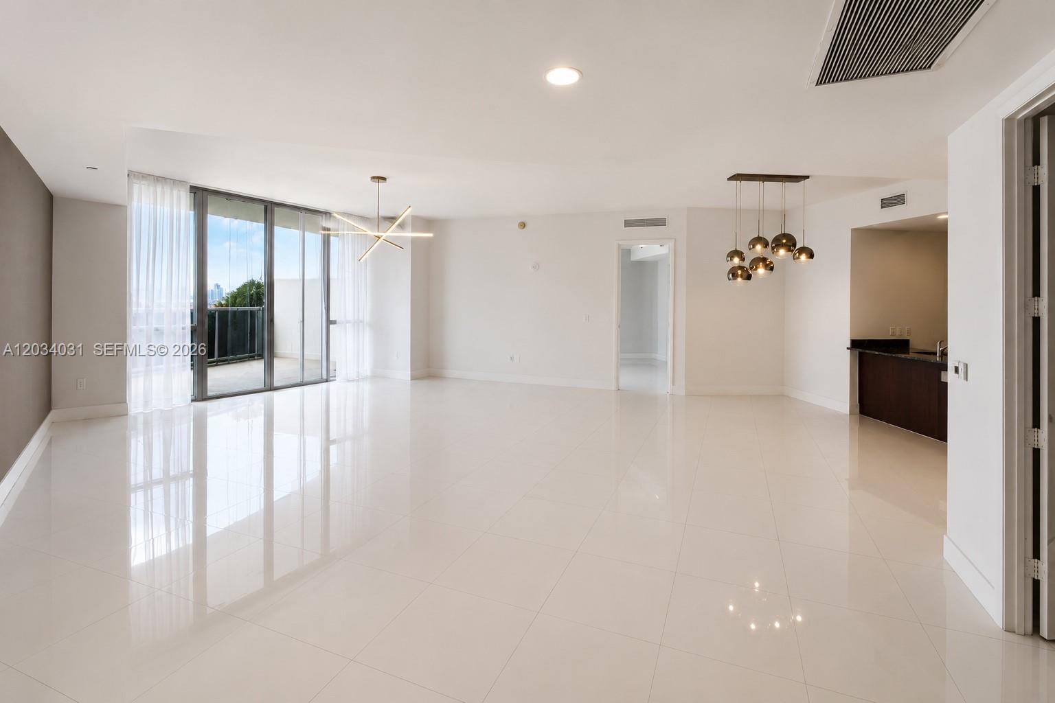 15901 Collins Avenue 403 Property Photo 2