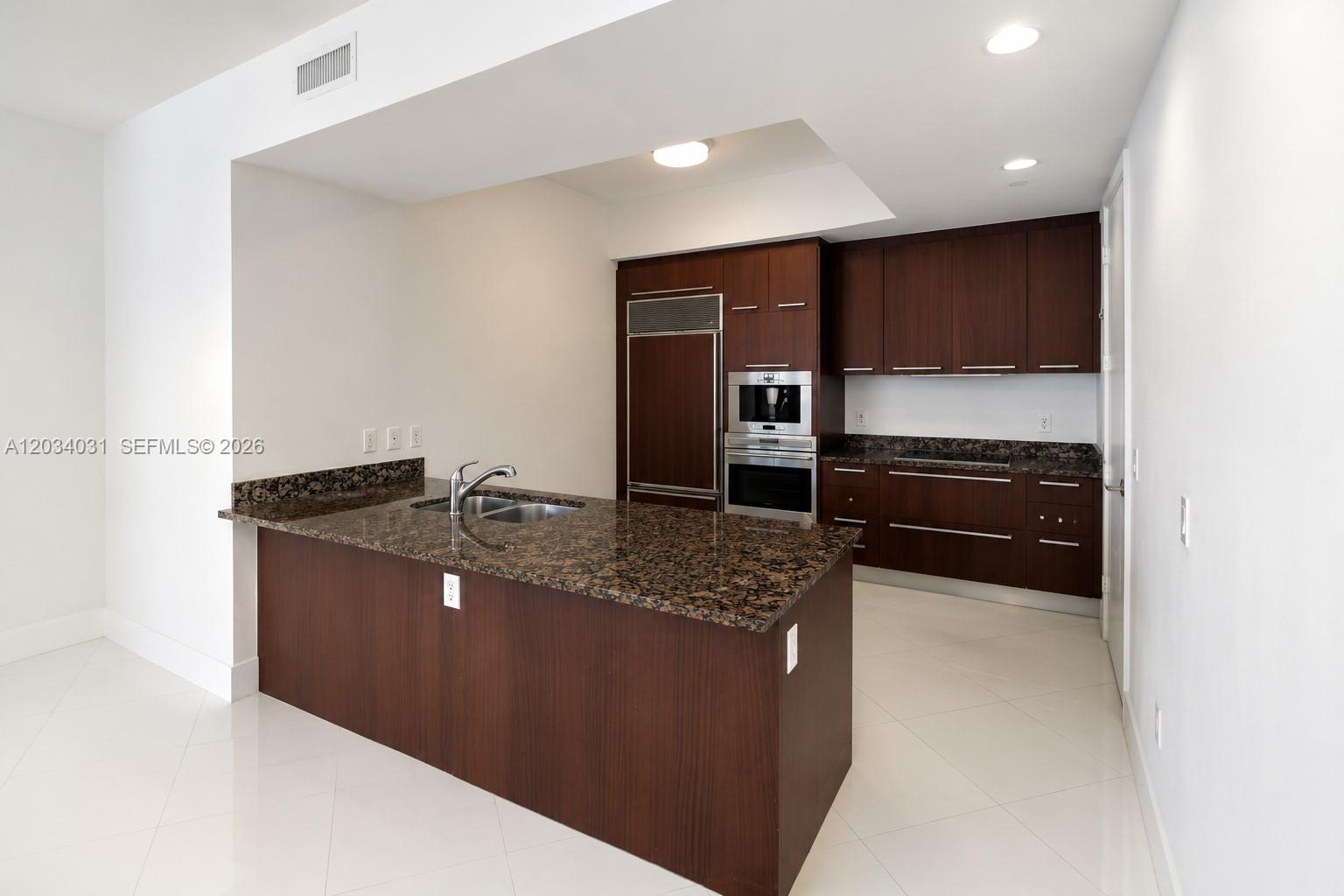 15901 Collins Avenue 403 Property Photo 7