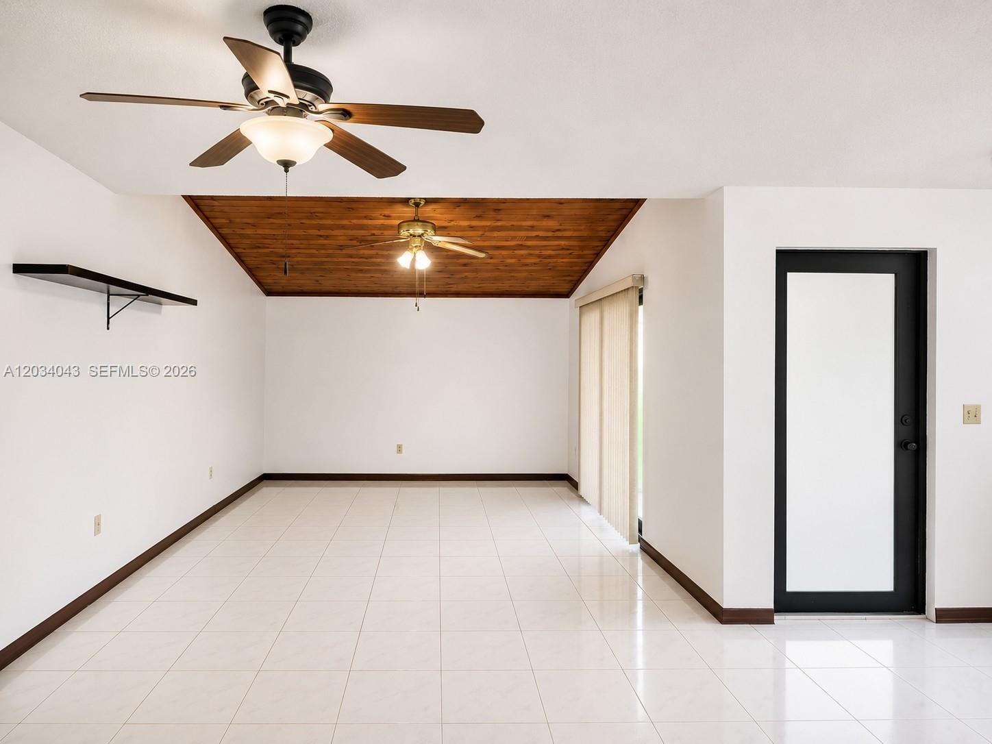 6521 Sw 114th Avenue - Property Photo 3
