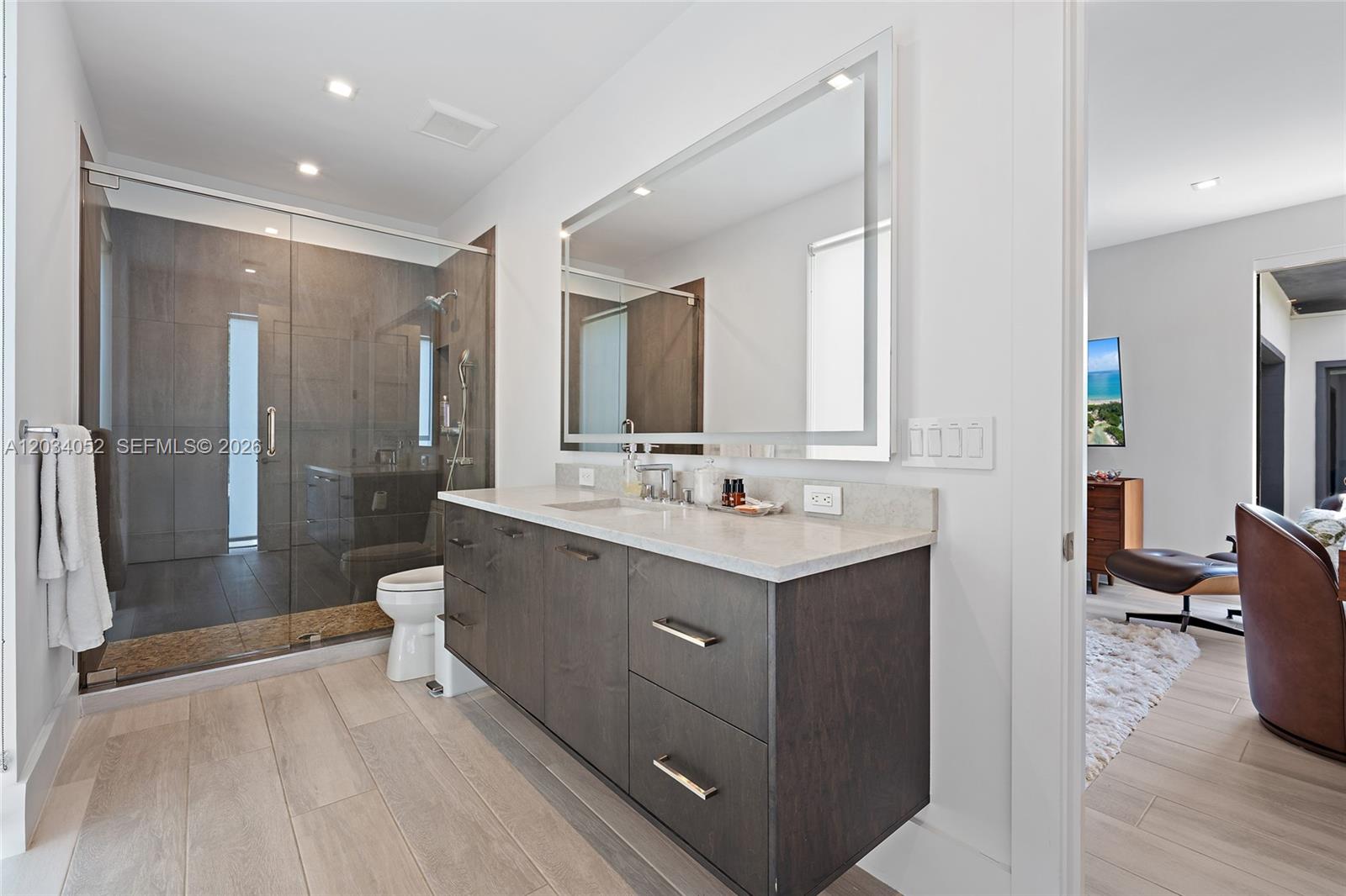 162 Commodore Drive Property Photo 40