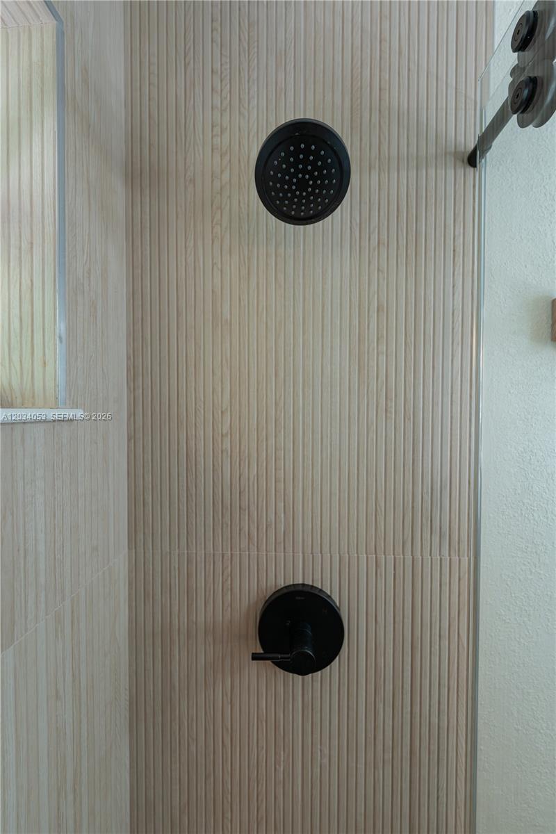 2502 Tamarind Drive Property Photo 94