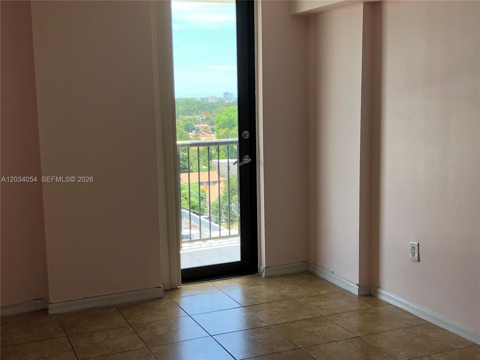 1690 Sw 27th Avenue 803 Property Photo 9