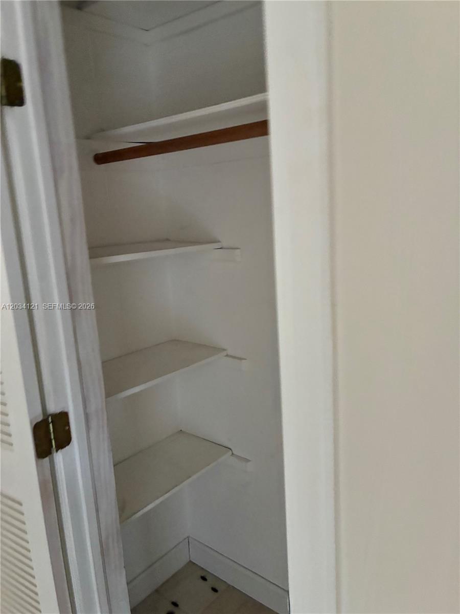 18715 Ne 18th Avenue Property Photo 11