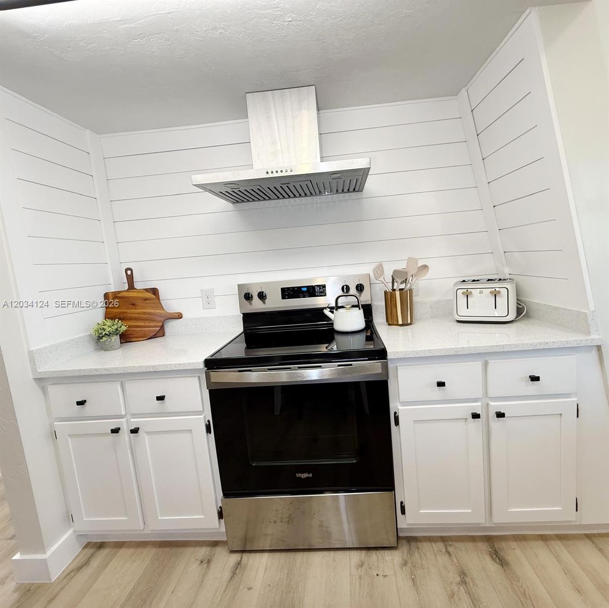 631 Ne Gold Dust Road Property Photo 10