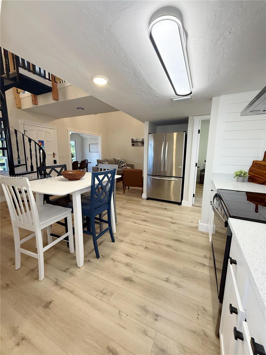 631 Ne Gold Dust Road Property Photo 11