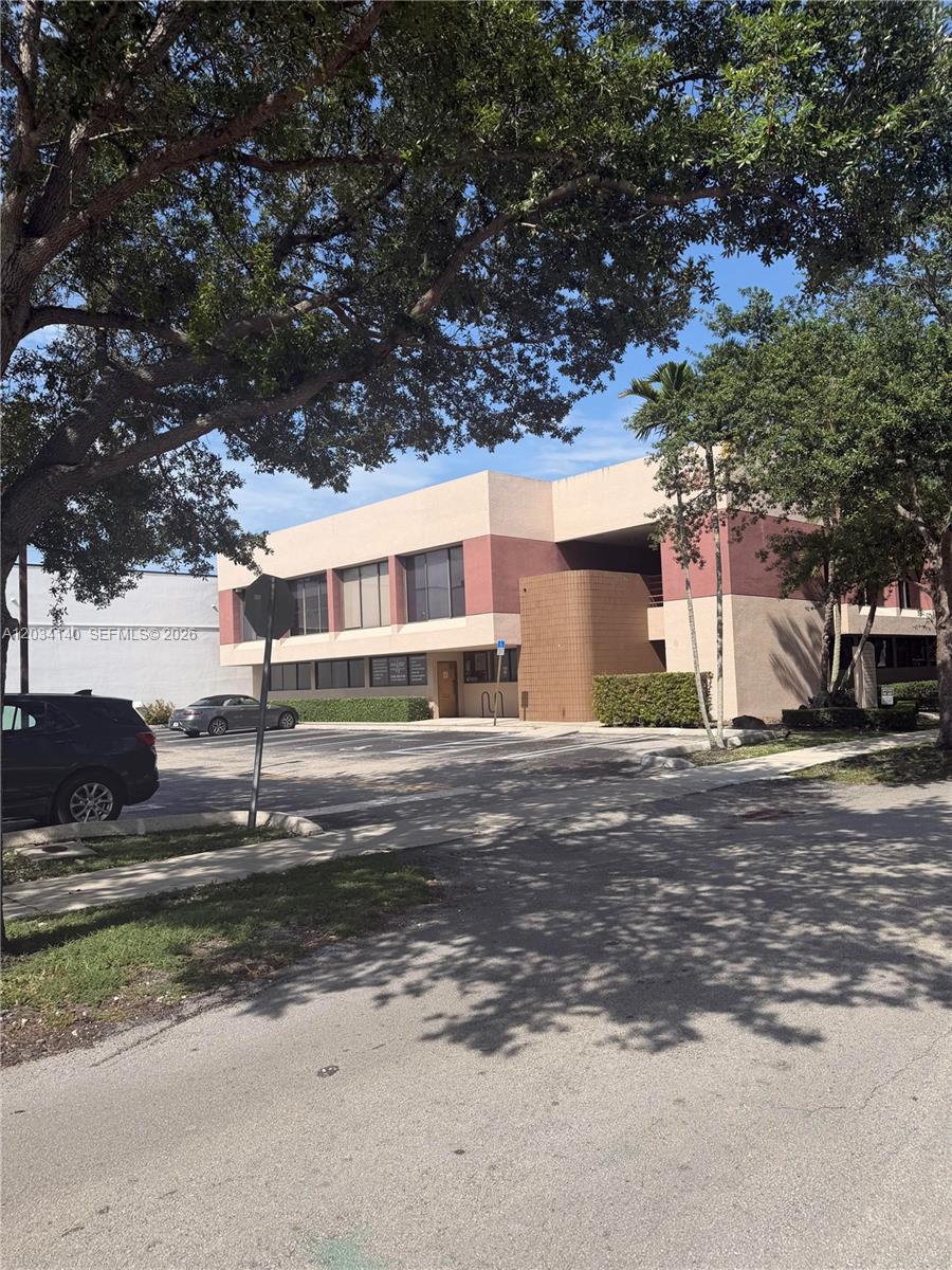 9245 Sw 157th Street 2 Exam Rms Property Photo 1