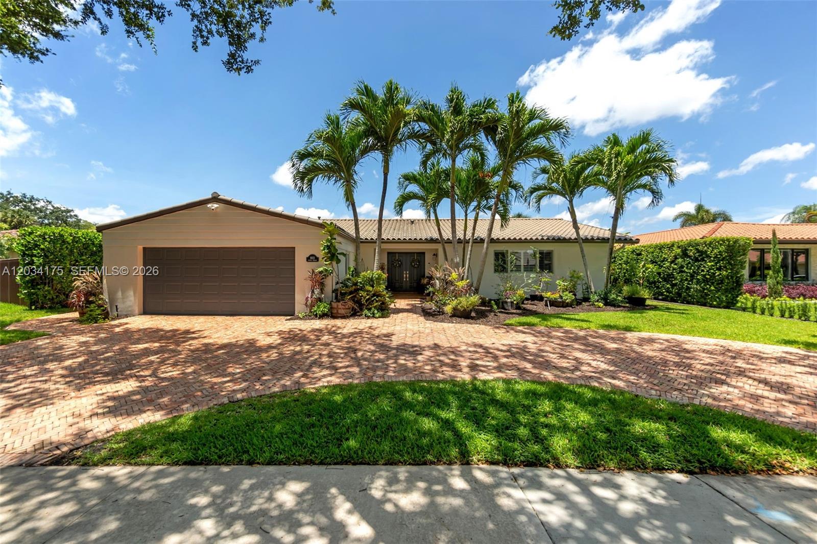 8601 Dundee Terrace Property Photo 1