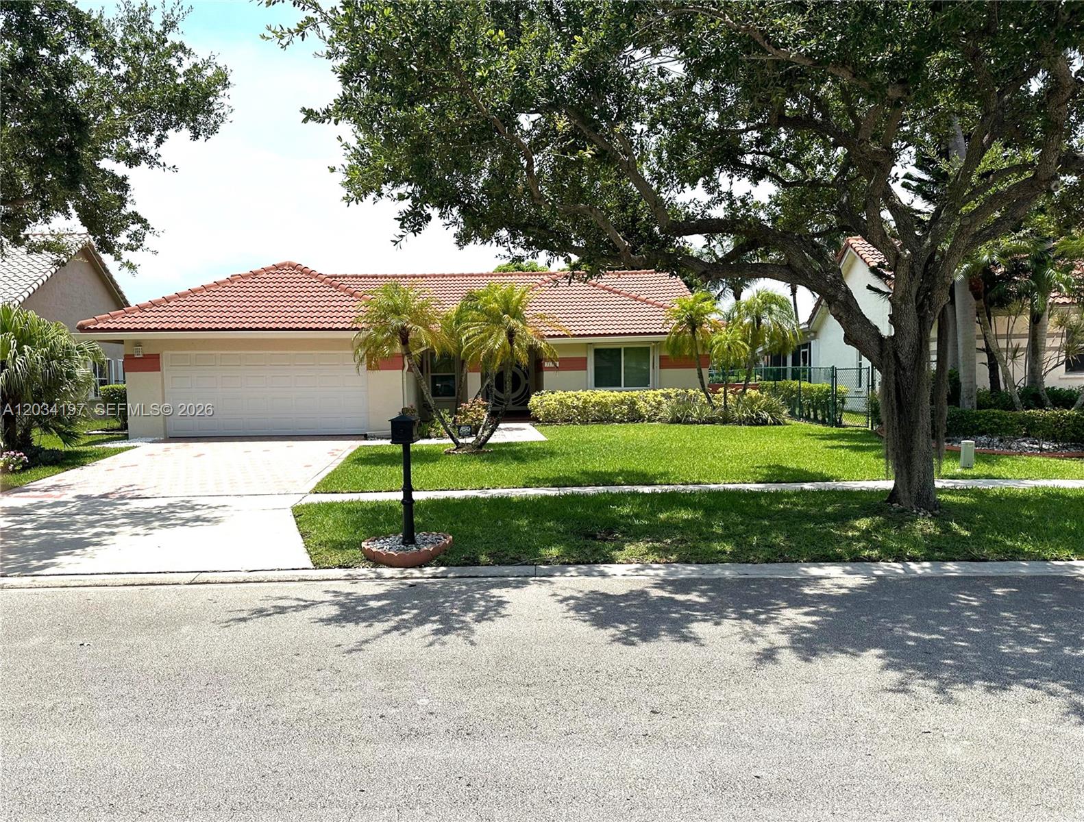 16328 Nw 11th Street Property Photo 2