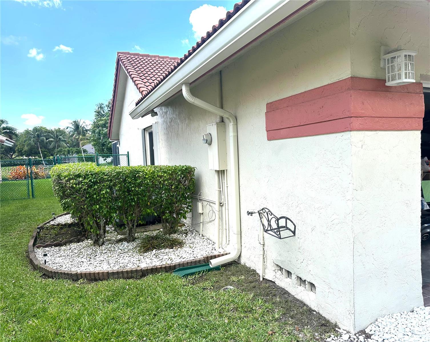 16328 Nw 11th Street Property Photo 10