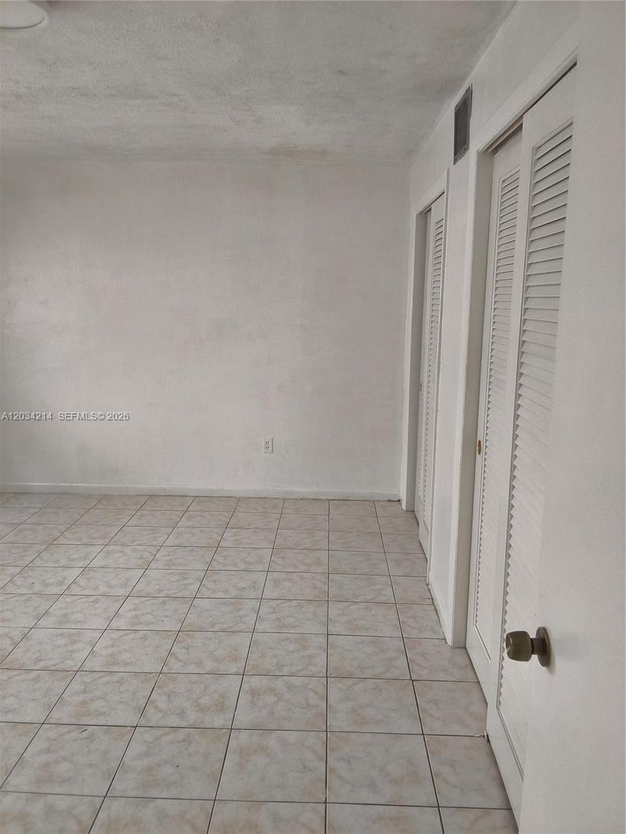 1826 Cleveland Street 2-6 Property Photo 5