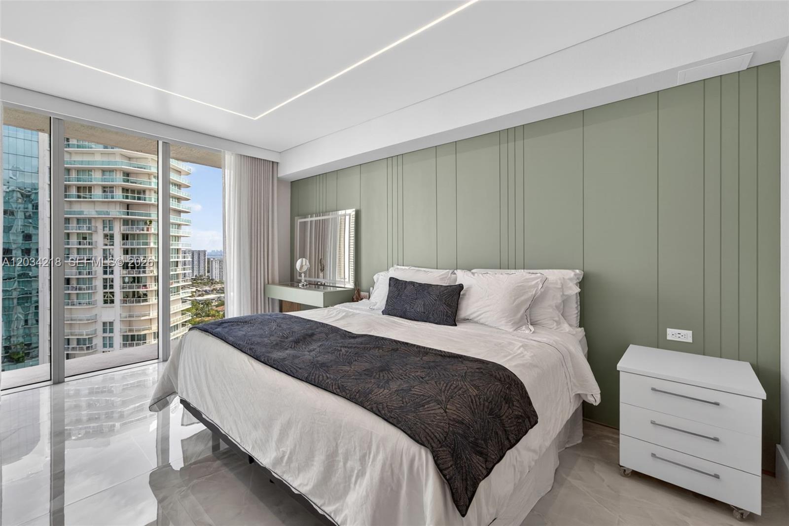 300 Sunny Isles Boulevard 4-1902 Property Photo 24