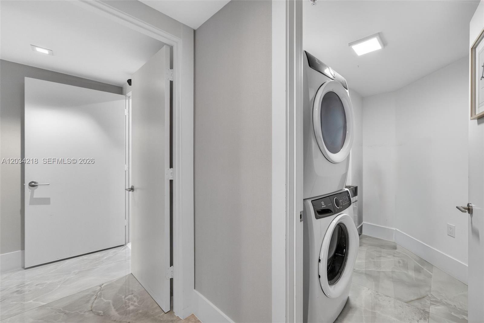 300 Sunny Isles Boulevard 4-1902 Property Photo 54