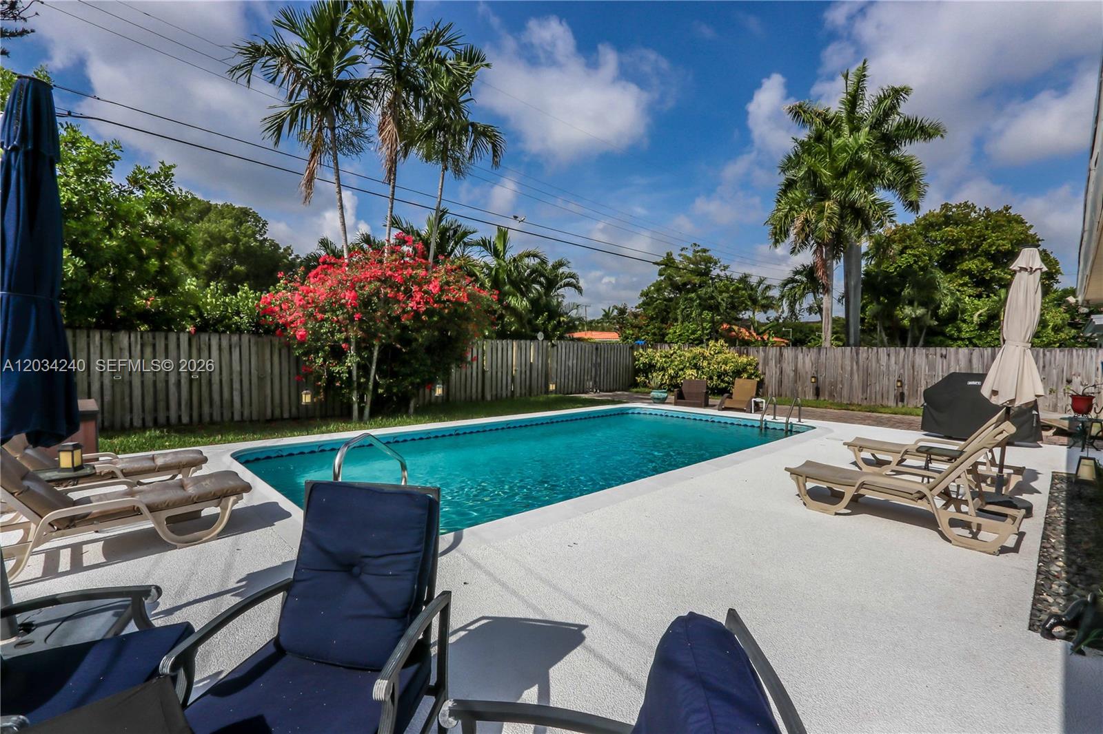 1324 Washington Street Property Photo 1