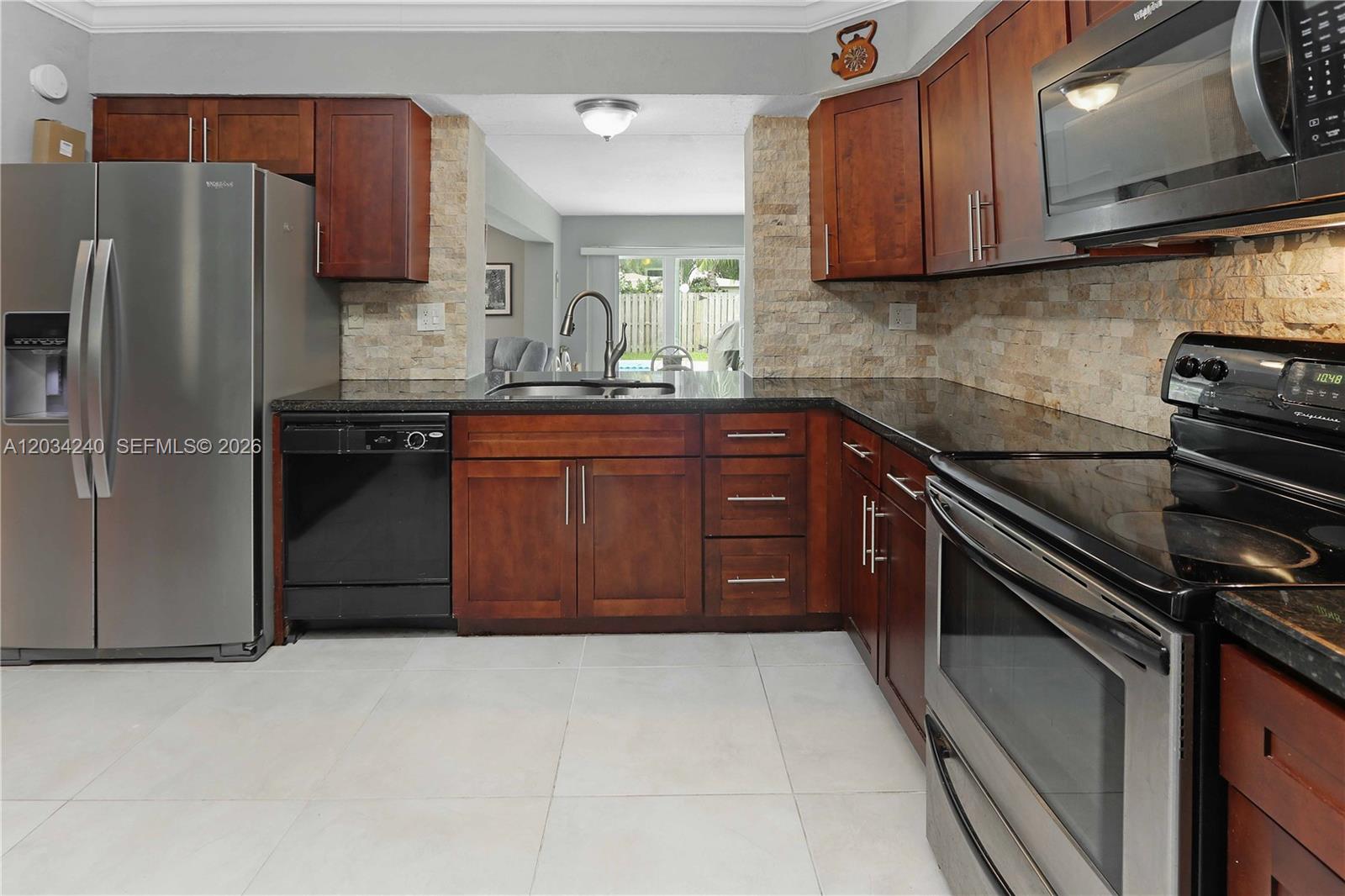 1324 Washington Street Property Photo 5