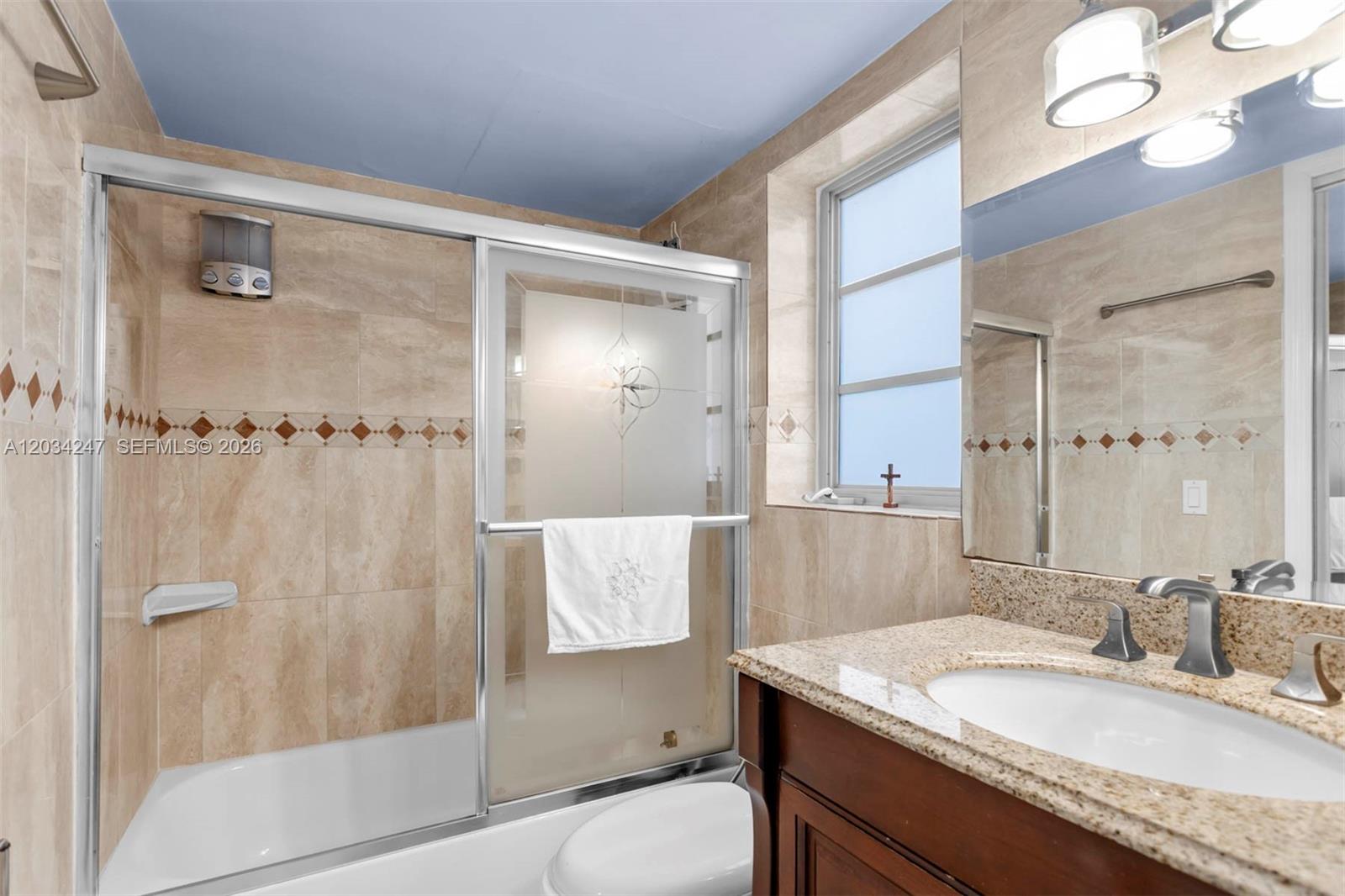 1820 James Avenue 2f Property Photo 14