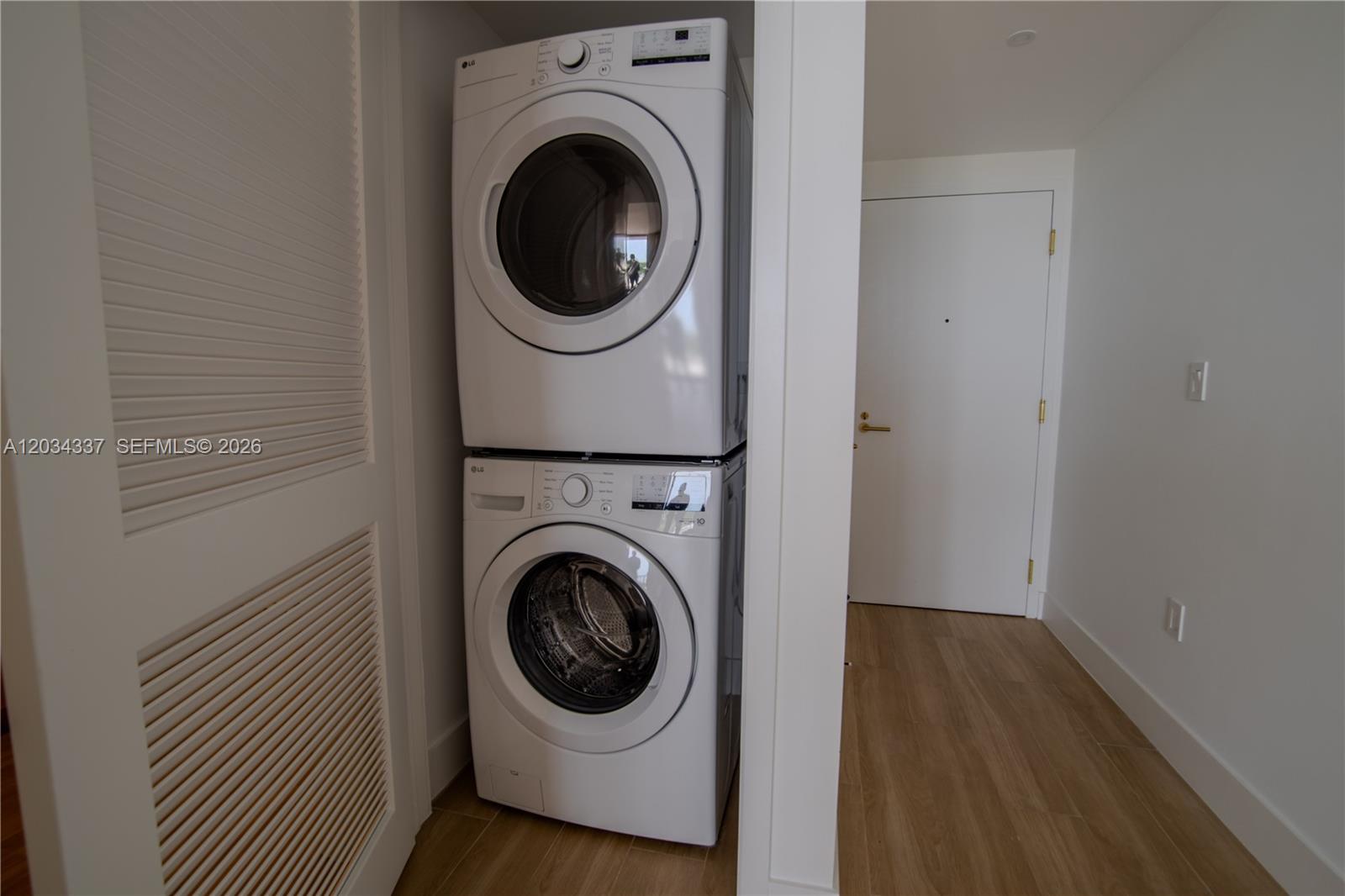 90 Ne 32nd Street 824 Property Photo 10