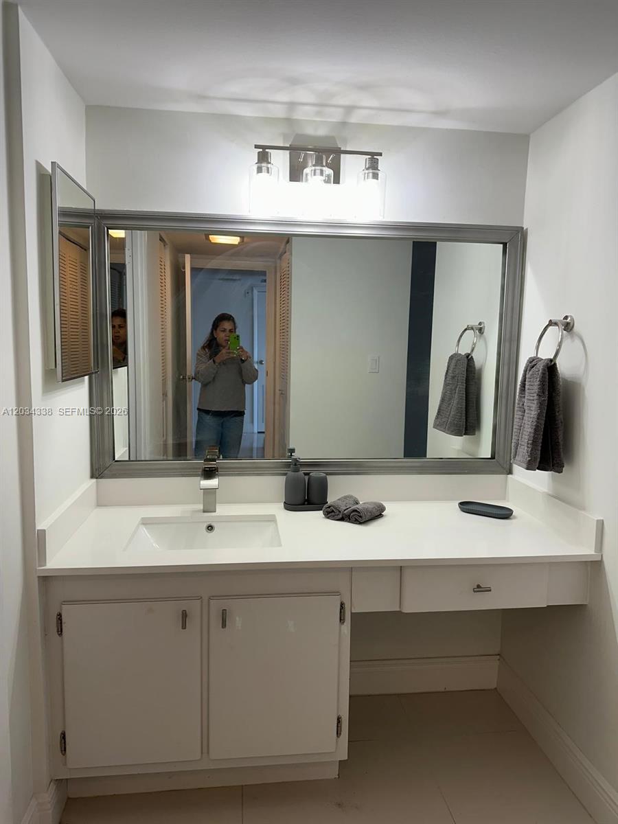 A12034338 Property Photo 11