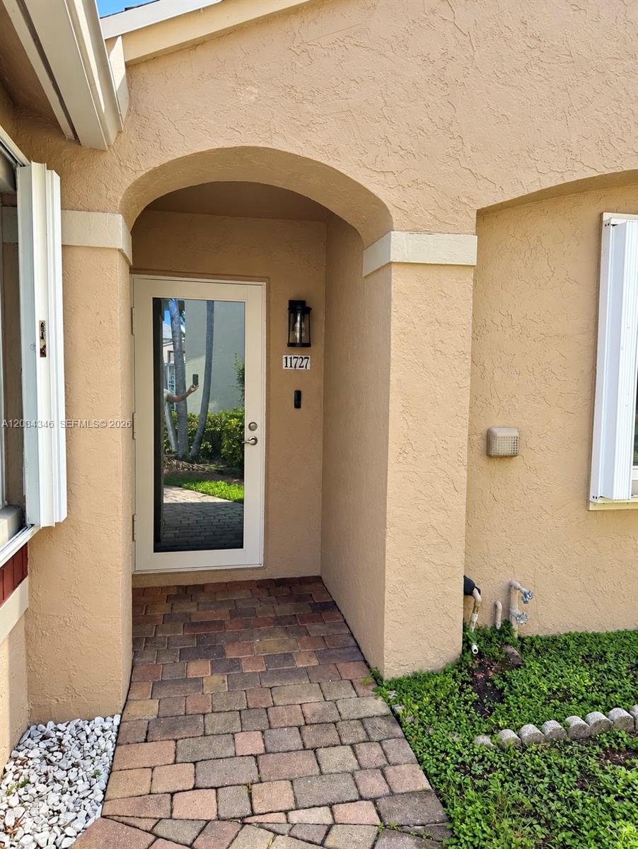 11727 Nw 12th Street Property Photo 8