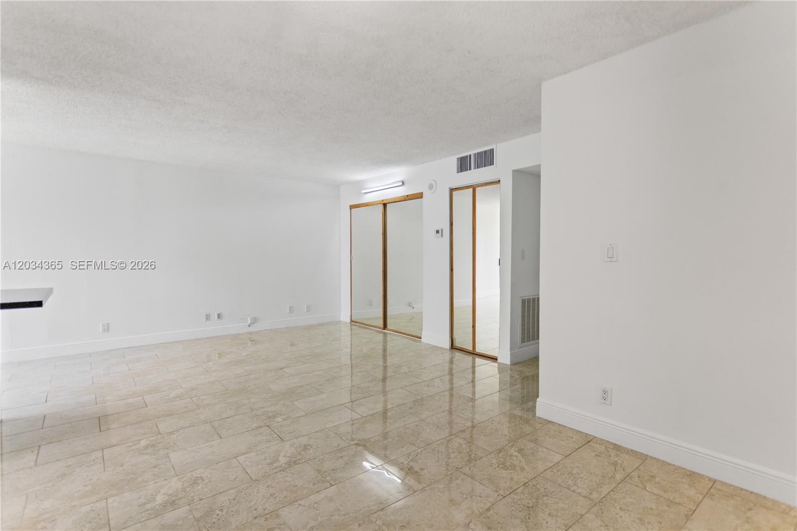 17021 N Bay Road 429 Property Photo 7