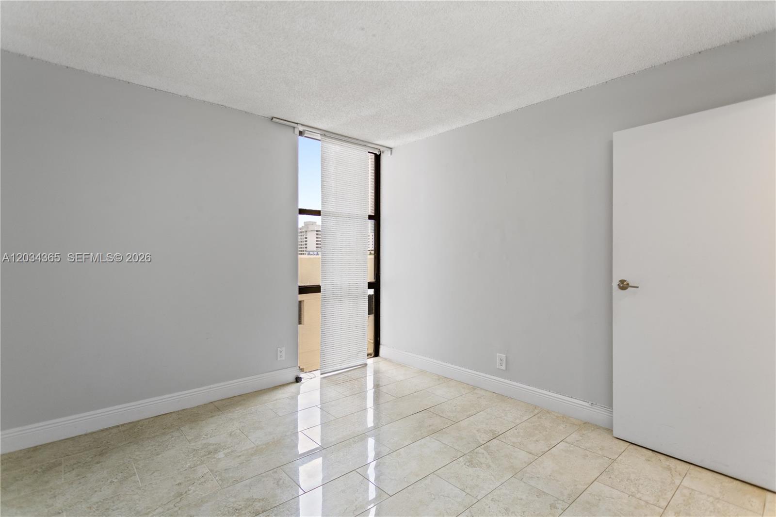 17021 N Bay Road 429 Property Photo 28