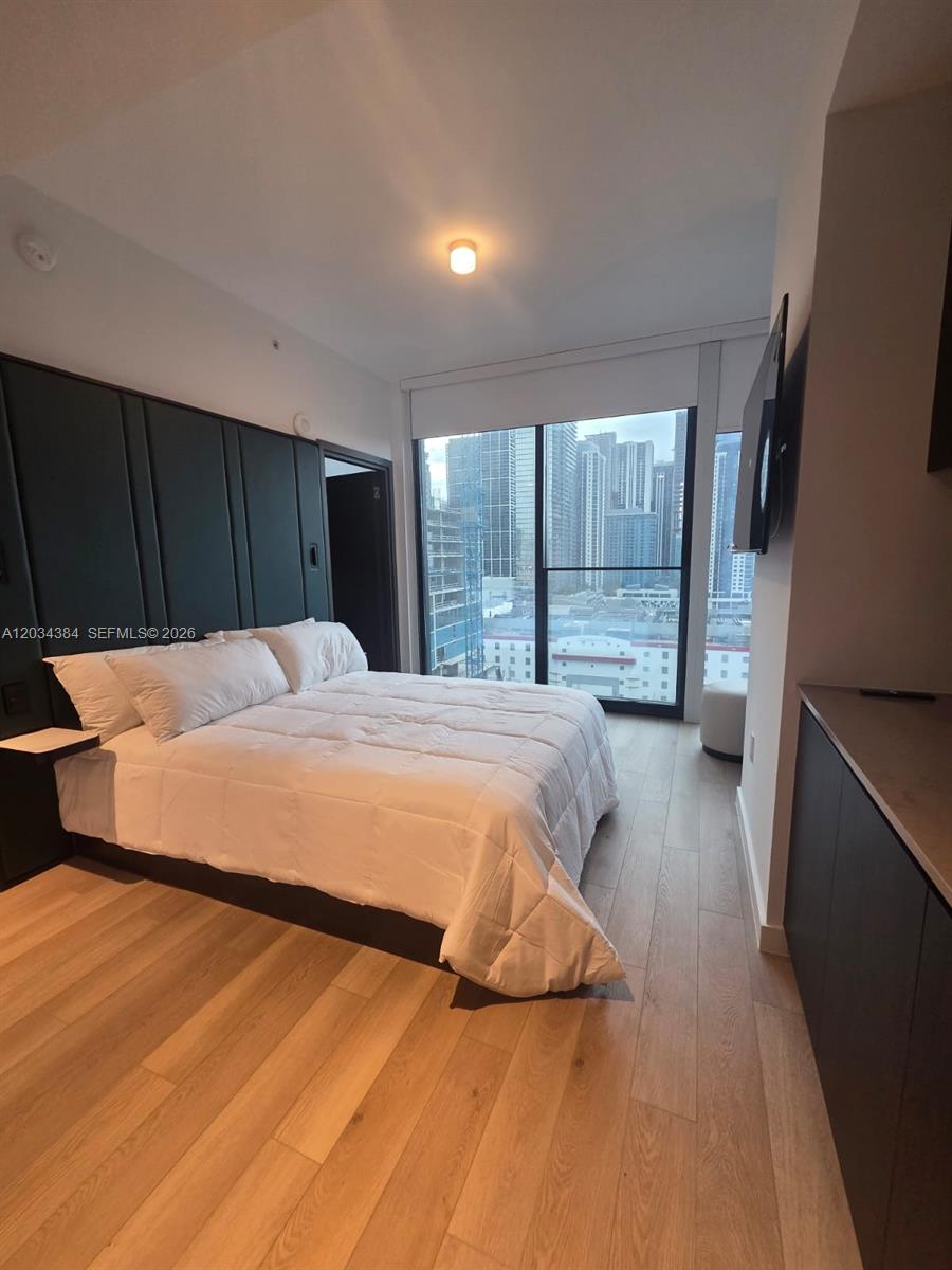 20 Ne 11 2208 Property Photo 19