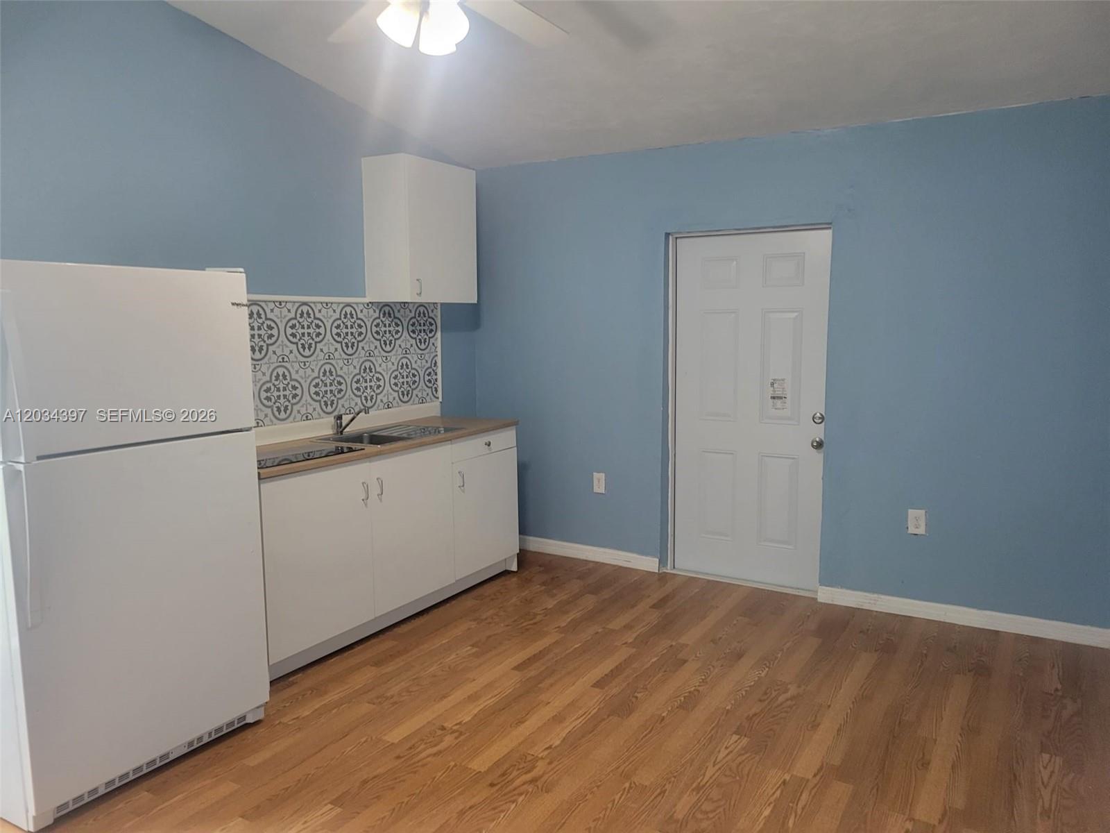 20420 Marlin Street B Property Photo 6