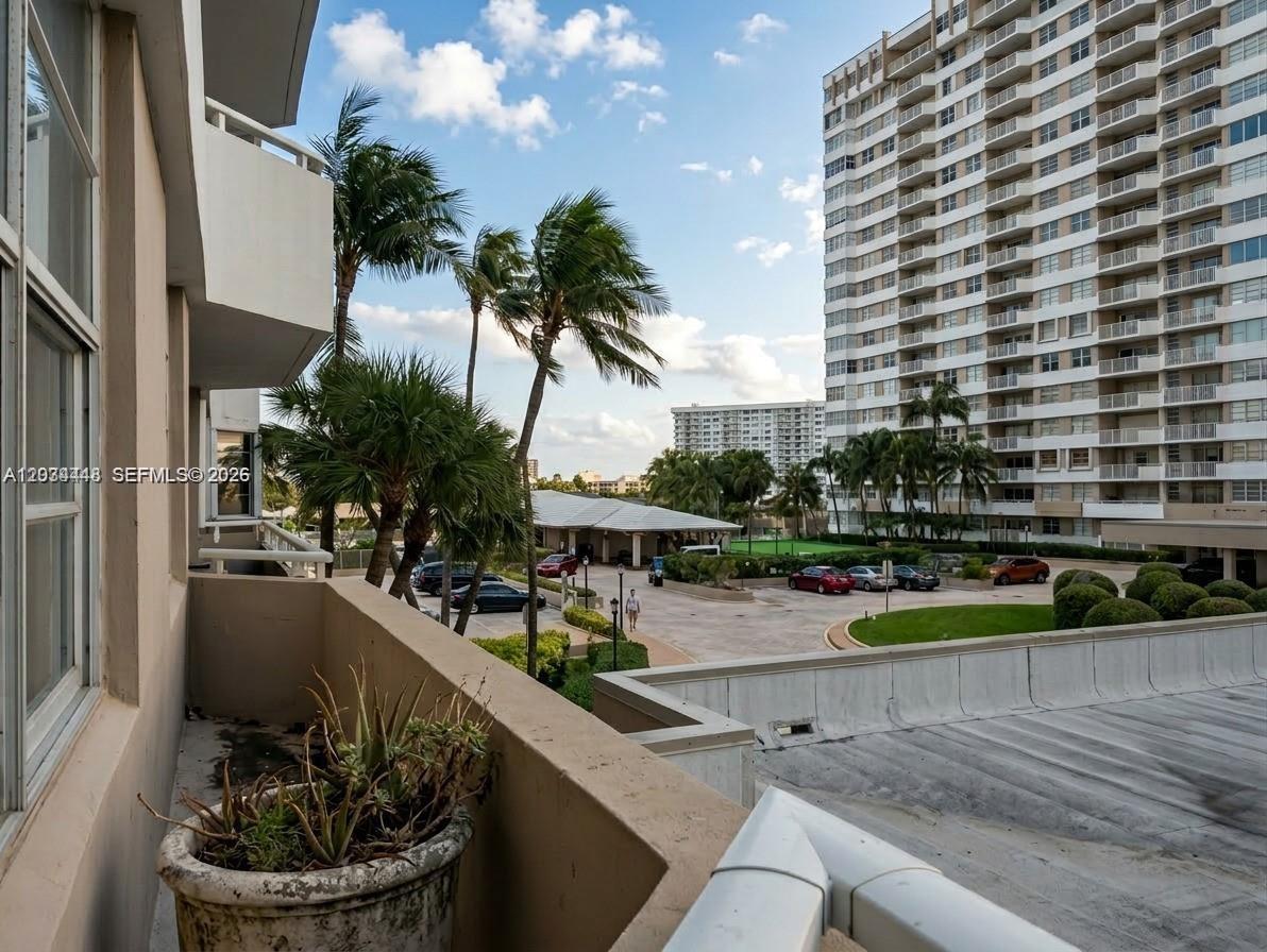 1985 S Ocean Drive 2b Property Photo 13