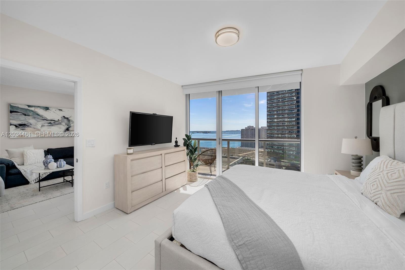 485 Brickell Avenue 1709 Property Photo 15