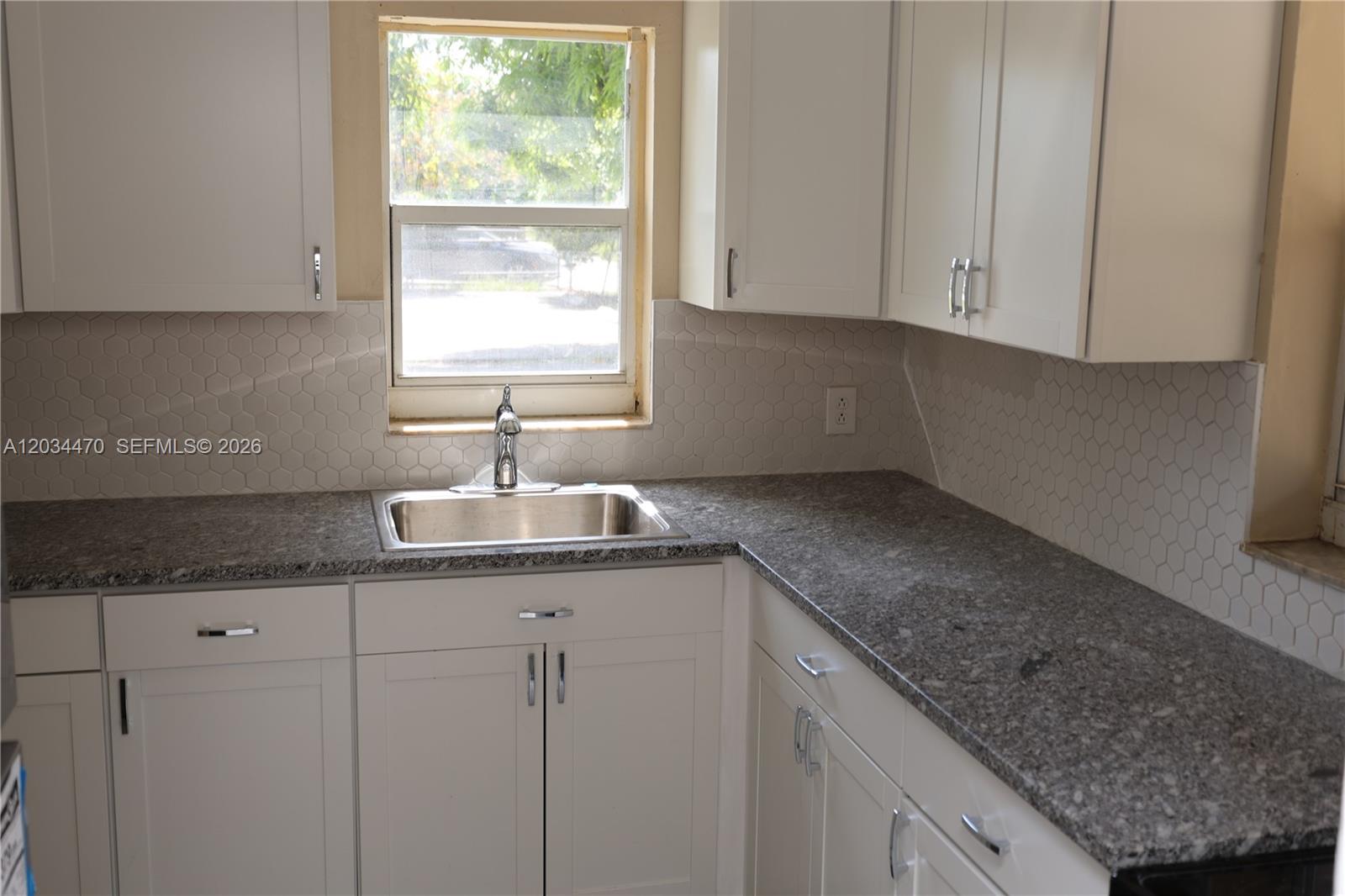 1029 S C Street Property Photo 17