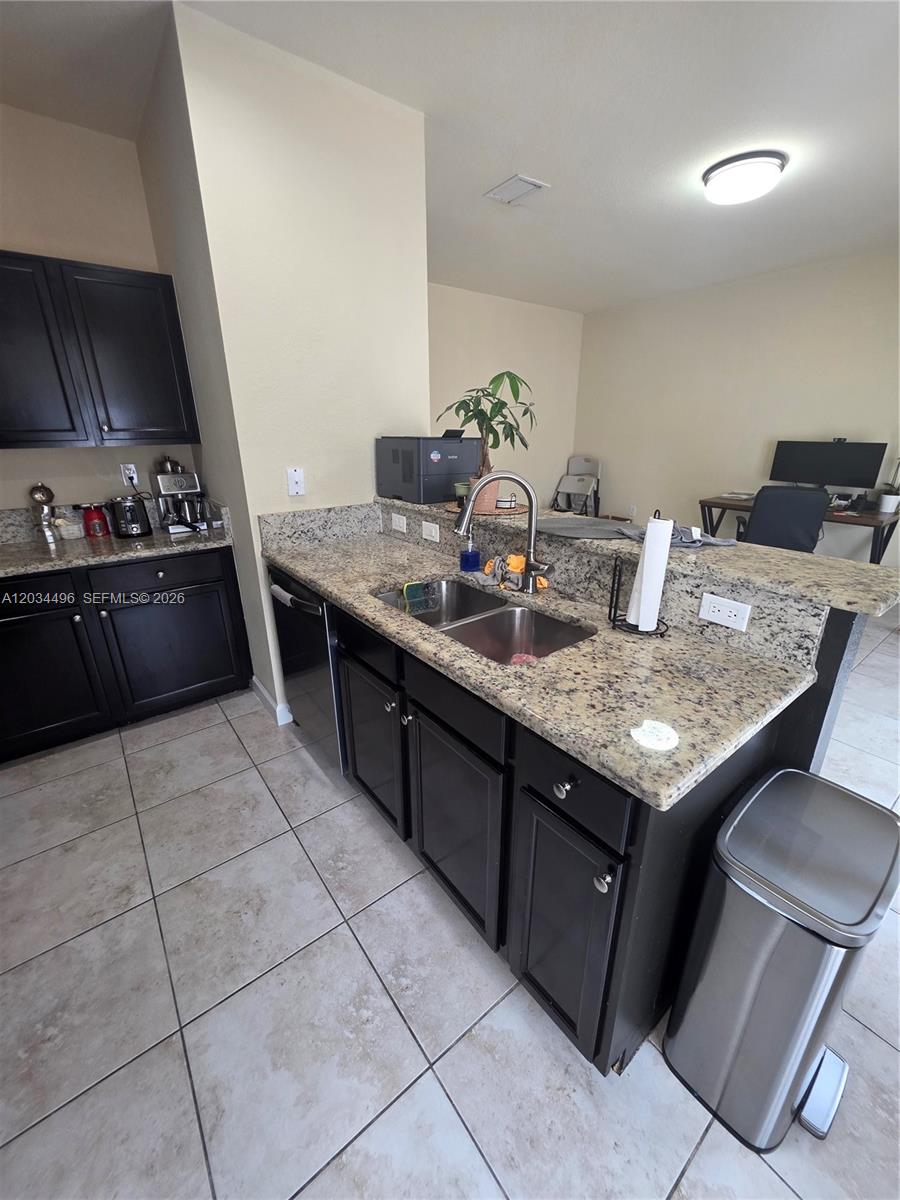 9424 Sw 171st Place Property Photo 4