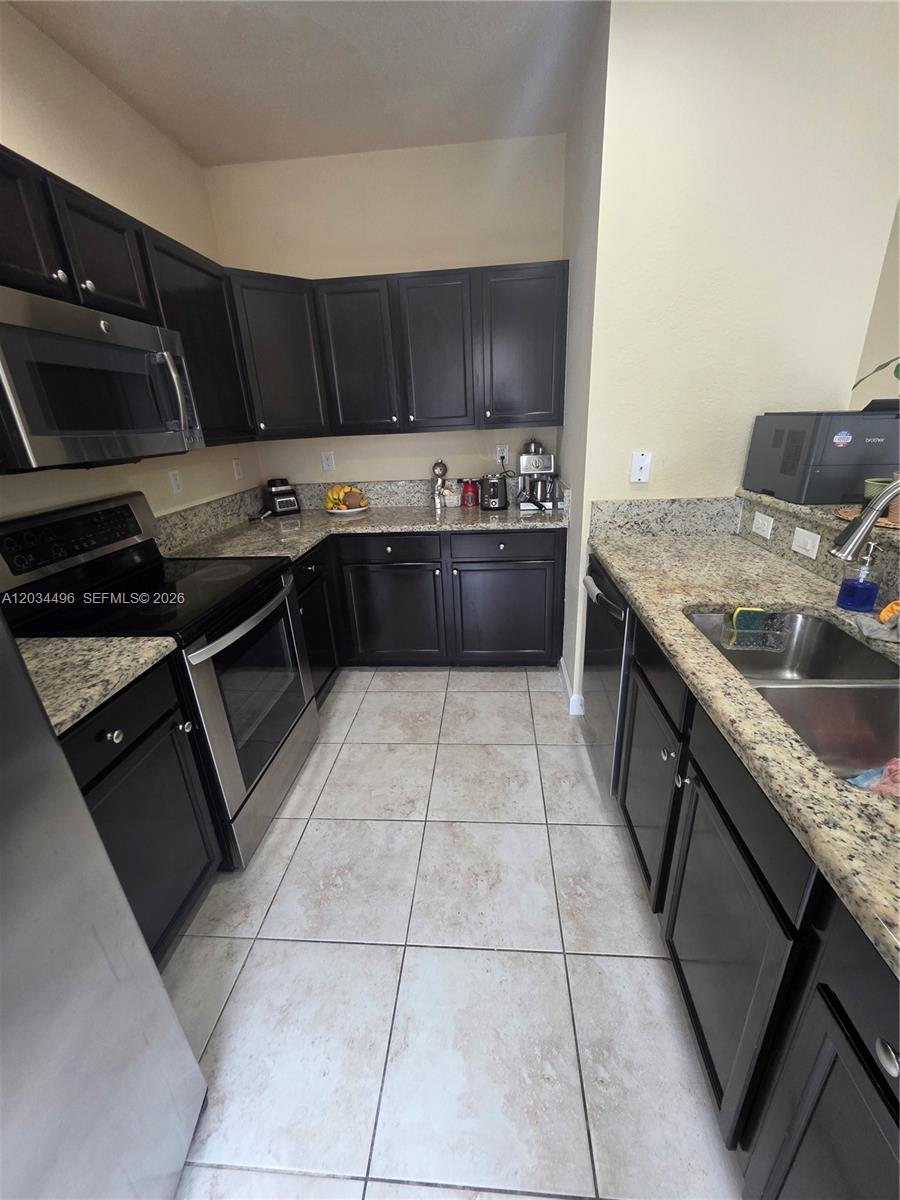 9424 Sw 171st Place Property Photo 5
