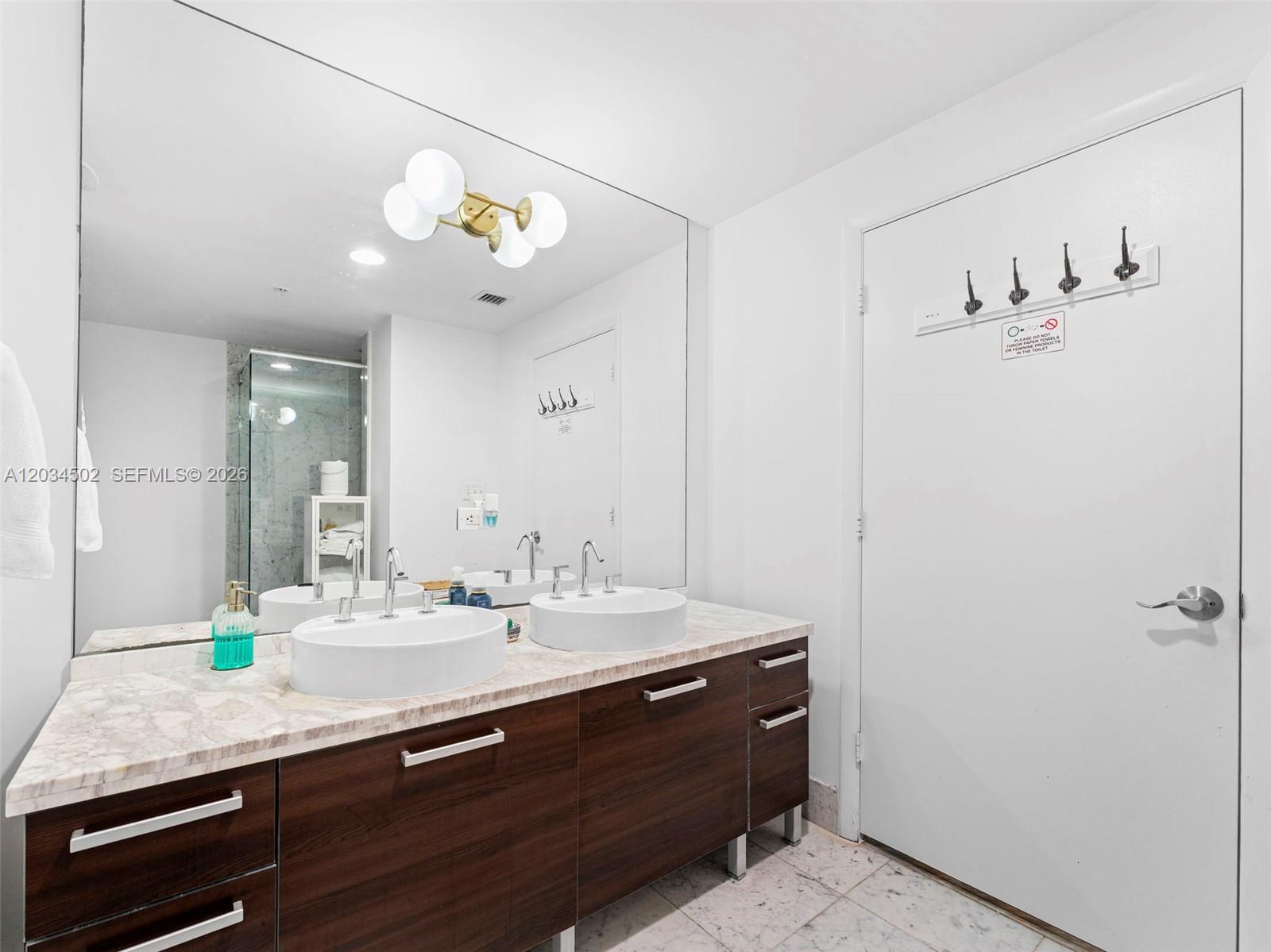 253 Ne 2nd Street 1801 Property Photo 19