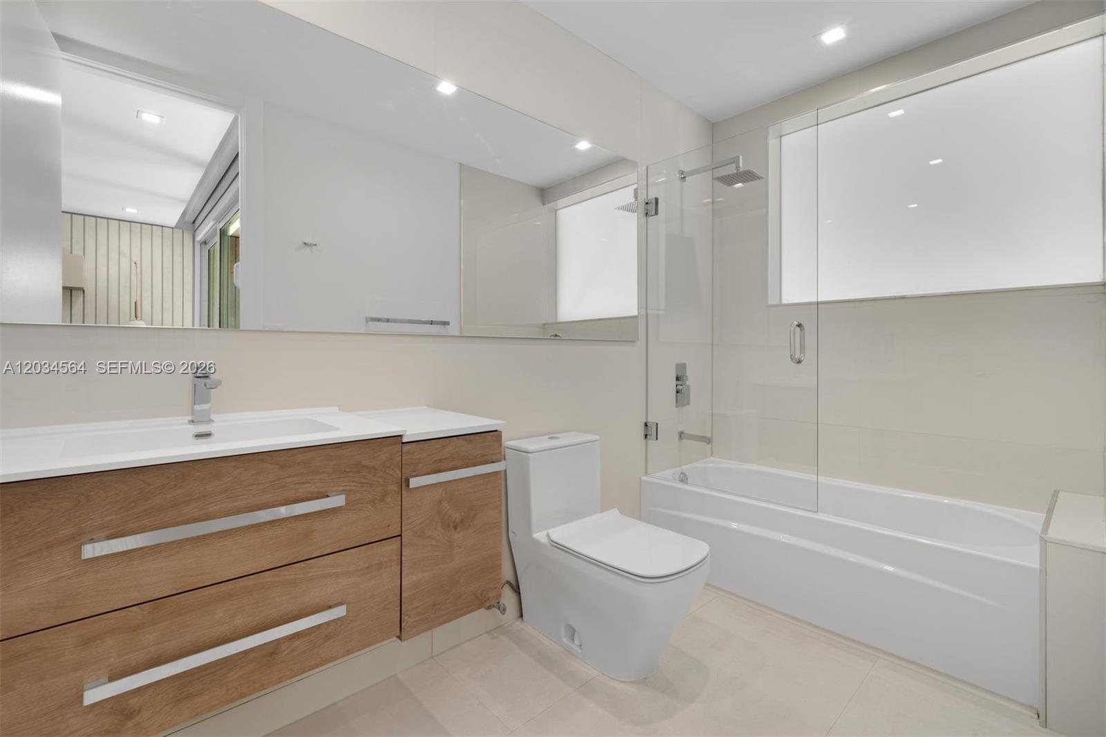 425 Harbor Drive Property Photo 32