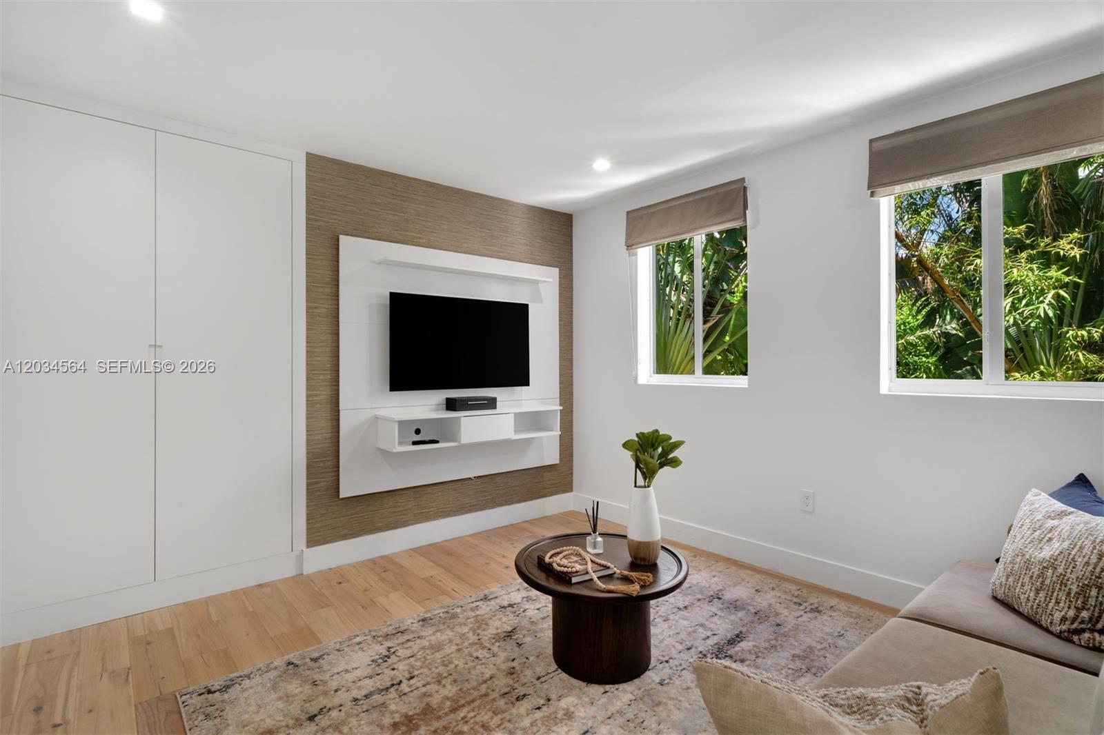 425 Harbor Drive Property Photo 36