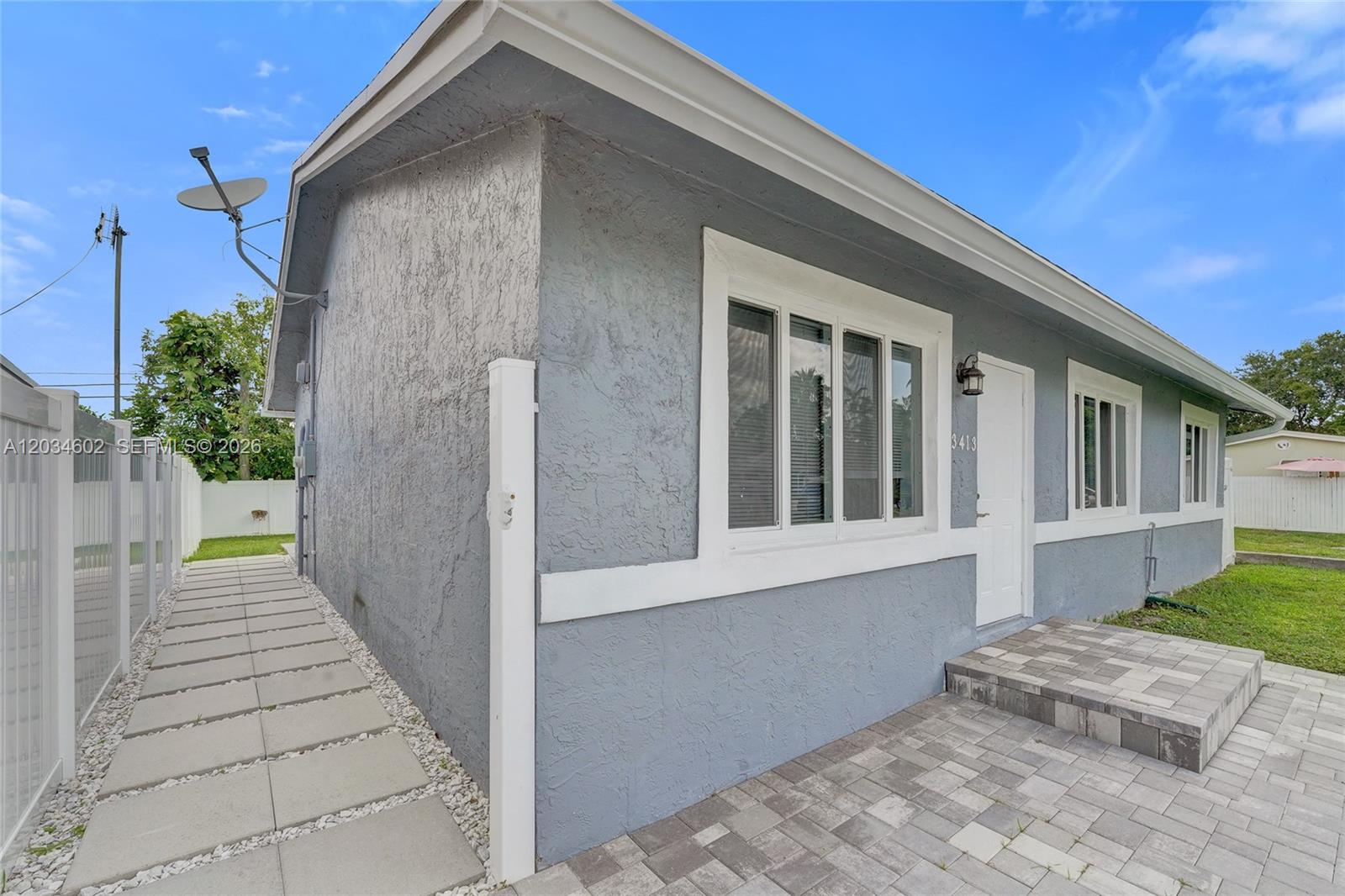 3413 Sw 12th Court Property Photo 8