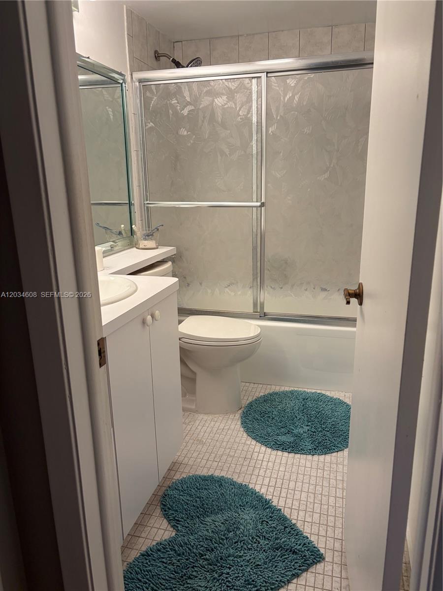 8990 S Hollybrook Boulevard 106 Property Photo 11