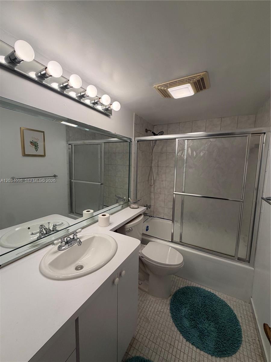 8990 S Hollybrook Boulevard 106 Property Photo 13