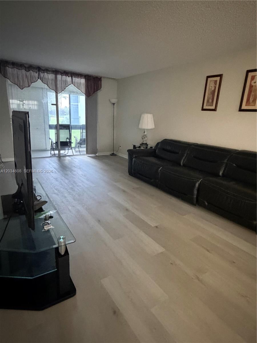 8990 S Hollybrook Boulevard 106 Property Photo 19