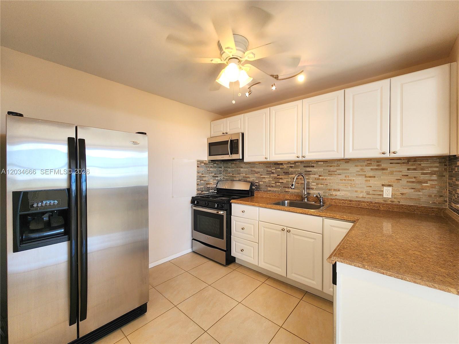 2025 Ne 164th Street 503 Property Photo 6