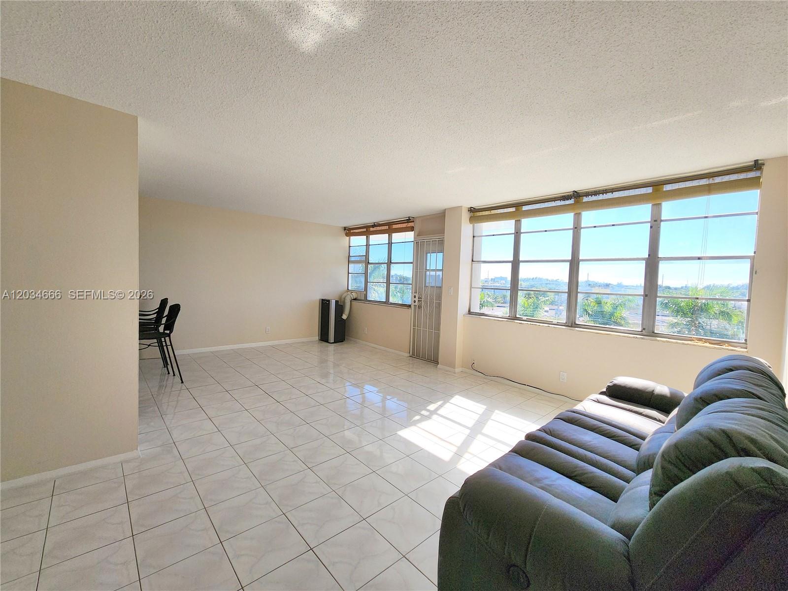 2025 Ne 164th Street 503 Property Photo 8