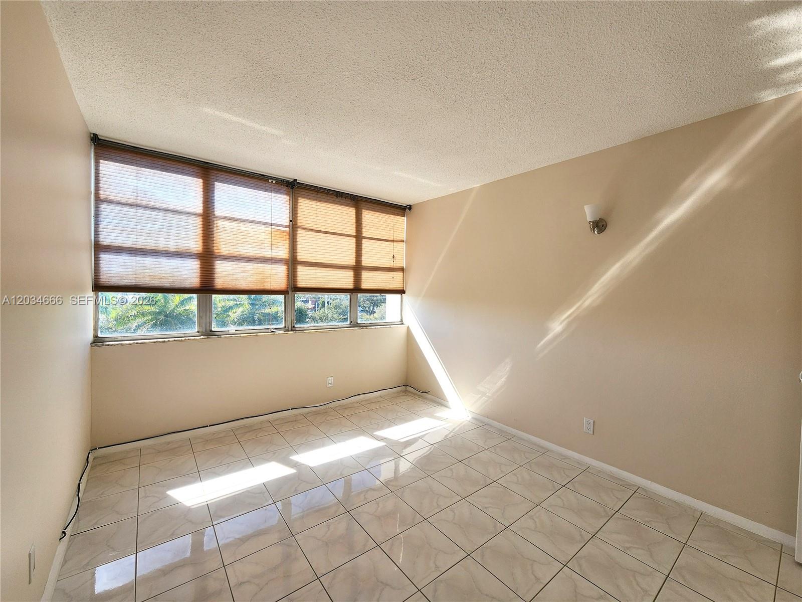 2025 Ne 164th Street 503 Property Photo 18