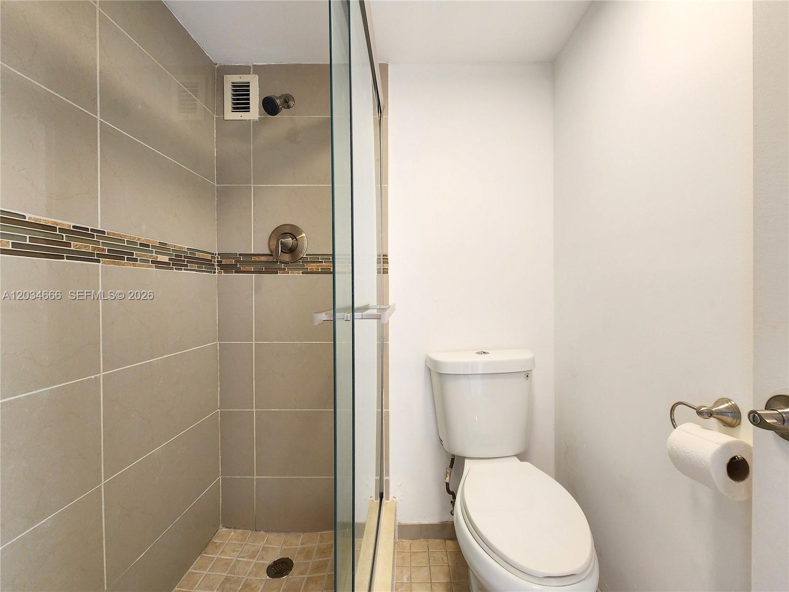 2025 Ne 164th Street 503 Property Photo 24